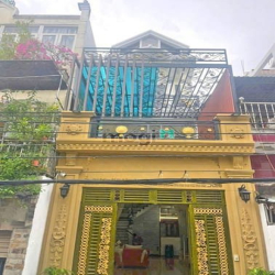 Nhà hẻm 1 sec Lê Văn Qưới, DT: 4 x 14m, lửng, lầu, Giá: 5.2 tỷ.