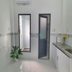 Căn hộ mini full NT giá rẻ gần cầu Phú Xuân, khu Lacasa, Phú Mỹ HưngQ7