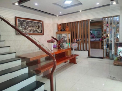 Biệt thự MT khu Tên Lửa 186m2, 8x23.5 3 tầng BTCT cực đẹp giá 29 tỷ TL