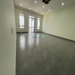 Cho thuê căn SHOPHOUSE VINCOM đã hoàn thiện. Giá 35tr