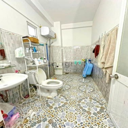 Chính chủ bán nhà 3 lầu hẻm 88 Nguyễn Văn Quỳ, Phú Thuận, Quận 7