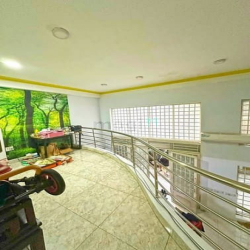 Chính chủ bán nhà 3 lầu hẻm 88 Nguyễn Văn Quỳ, Phú Thuận, Quận 7