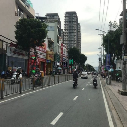 Tòa Nhà MT Nguyễn Thị Thập Q7 (8.2x25m) _ 8 Tầng, Vị trí đẹp