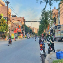 Bán nhà Mặt Tiền Man Thiện,gần chợ đêm , phường TNP A, Q9. 500m2 sàn