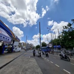 Sát bên chợ Vải Tân Bình 392m2(9.6x41m) Lý Thường Kiệt, Tân Bình