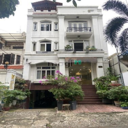 CĂN GÓC NGUYỄN VĂN HƯỞNG 9mx18m có hầm-kinh doanh vô tư-Giá thuê 230tr