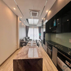 Bán nhà mặt phố Đường Bưởi, ô tô tránh,kinh doanh,tháng máy.DT 56m2