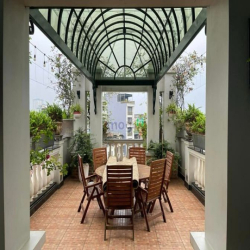 Bán biệt thự ĐẲNG CẤP view HỒ - quận Hai Bà Trưng, 242m2x8 tầng, 65 tỷ