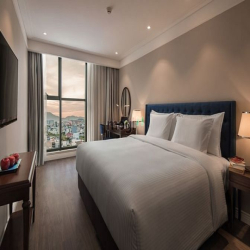 Chính chủ bán căn hộ Altara Suites 2PN, 76m2 Đông Nam view biển Mỹ Khê