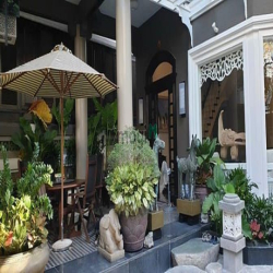 Bán Biệt thự đường Nguyễn Văn Trỗi, Quận Phú Nhuận. DT: 16x20m.