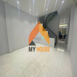 Nhà Phố Q2 Ngay Cầu SG Có Sân Đỗ ÔTÔ 4PN Nhà Sạch Đẹp Như Hình