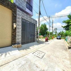 Bán Nhà 2 lầu đường 882 Nguyễn Duy Trinh Phú Hữu, Q9 - giá 5 tỷ 6