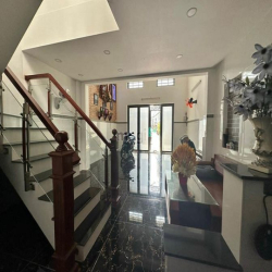 Bán nhà Tân Sơn Nhì Tân Phú 4 tầng HXH chỉ hơn 5 tỷ