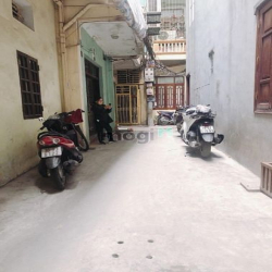 Bán nhà ngõ chợ khâm thiên, Đống Đa. Ngõ thông. 32m2. 3 tầng. 3.05 tỷ