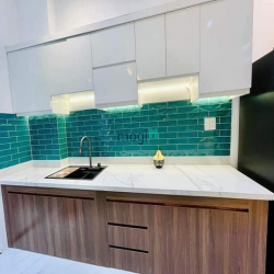 NHÀ NGỘP bán gấp 258 Dương Quảng Hàm,40m2,1tỷ 6, sổ riêng, chính chủ