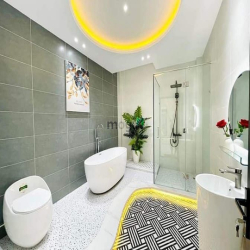 NHÀ NGỘP bán gấp 258 Dương Quảng Hàm,40m2,1tỷ 6, sổ riêng, chính chủ