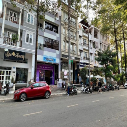 Sổ cầm tay bán gấp nhà khu phố người nước ngoài, 5 tầng, Phú Mỹ Hưng