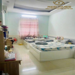 Bán căn nhà đẹp 1 trệt 2 lầu khu biệt thự bờ kè Bửu Long
