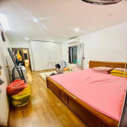 Bán gấp căn hộ tầng 2 - Trung tâm Đống Đa - Lô góc - 3 mặt thoáng