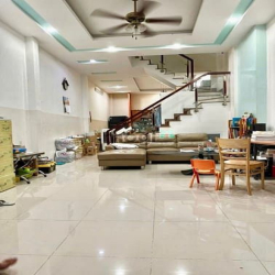 Bán nhà đường 5M Phạm Hữu Lầu, Ngay chợ Phước Long Q7- DT 4,5x14m