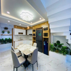 Bán Nhà Phố Đẹp Đường 10m Thông Cách Mạng Tháng 8, Phường 05, Tân Bình