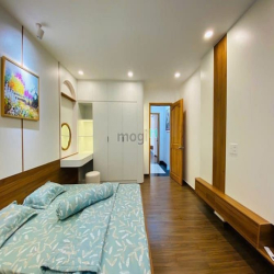 Bán Nhà Phố Đẹp Đường 10m Thông Cách Mạng Tháng 8, Phường 05, Tân Bình
