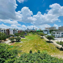 Bán Biệt Thự đường Nguyễn Hoàng P. An Phú 140m2 giá 36 tỷ, alo em Nhi