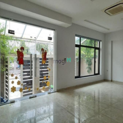 Cho thuê nhà KĐT VOV Lương Thế Vinh, Mễ Trì, Nam Từ Liêm. DT 120m, 5 t