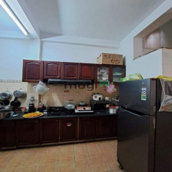 GẤP !! 4 Tầng Chợ Tân Quy, Quận 7, 40m2, 5PN chỉ 4.05 tỷ