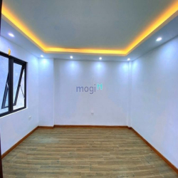 Bán nhà Đội Cấn, Ba Đình, Nhà mới, Ở ngay, 48m2 5 Tầng, giá 5.95 tỷ