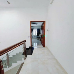 Nhà mới đẹp 3 tầng, HXH Dương Cát Lợi Thị trấn Nbe. 4*14, 5,4 tỷ.