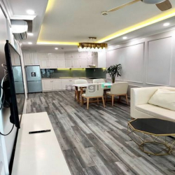 Cần bán căn hộ Emerald Celadon City Tân Phú, 2PN