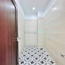Bán Nhà Đẹp 3 Tầng - HXT- 80m2- Nhỉnh 2 Tỷ 8 - Dương Quảng Hàm -P6-Gv