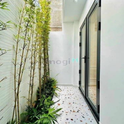 Bán Nhà Đẹp 3 Tầng - HXT- 80m2- Nhỉnh 2 Tỷ 8 - Dương Quảng Hàm -P6-Gv