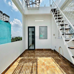 Bán Nhà Đẹp 3 Tầng - HXT- 80m2- Nhỉnh 2 Tỷ 8 - Dương Quảng Hàm -P6-Gv