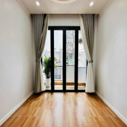 Bán Nhà Đẹp 3 Tầng - HXT- 80m2- Nhỉnh 2 Tỷ 8 - Dương Quảng Hàm -P6-Gv