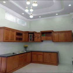 Bán Nhà ĐG. Phan Văn Hớn , Hóc Môn . 60m2/1ty350 1T1L 3PN 3WC , SHR