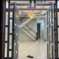 Bán Nhà ĐG. Phan Văn Hớn , Hóc Môn . 60m2/1ty350 1T1L 3PN 3WC , SHR