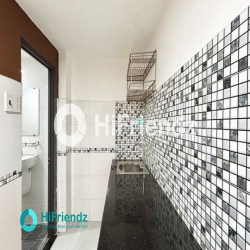 Nhà trọ có gác, thang máy - Cửa sổ trời - gần Đầm Sen, Ngã Tư 4 Xã