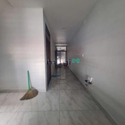 Bán khách sạn 5 tầng mặt tiền Phạm Văn Đồng Hiệp Bình Chánh 150m2 20Tỷ