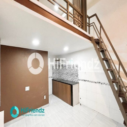 Nhà trọ có gác, thang máy - Cửa sổ trời - gần Đầm Sen, Ngã Tư 4 Xã