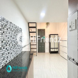 Nhà trọ có gác, thang máy - Cửa sổ trời - gần Đầm Sen, Ngã Tư 4 Xã