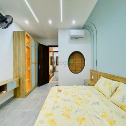 Chính chủ ra gấp nhà Trần Hưng Đạo,P11,Q5, 70m2, 2tỷ950, sổ hồng riêng