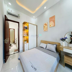 Cần Bán Nhanh Gấp Căn Thích Quảng Đức P5 Phú Nhuận ,SHR,Giá 2tỷ1,64m2