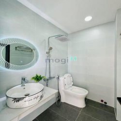 Cần Bán Nhanh Gấp Căn Thích Quảng Đức P5 Phú Nhuận ,SHR,Giá 2tỷ1,64m2