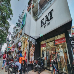 Bán Nhà Quận 3 Đường Lê Văn Sỹ Kinh Doanh Thời Trang 3 tầng 4x20
