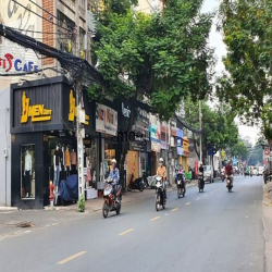 Bán Nhà Quận 3 Đường Lê Văn Sỹ Kinh Doanh Thời Trang 3 tầng 4x20