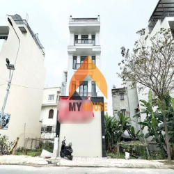 🏡ĐÚNG ĐỈNH toà nhà mới xây ngay TRẦN NÃO 400M2