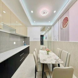 Bán nhà hẻm 3m Quag Trug, P.10, 3,7 x 13, 1T,1L,1L,ST 3PN giá 4.88 tỷ