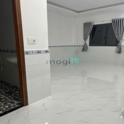 Nhà Lô Tư ngay chợ Gò Xoài, 88m2, 2 Tầng, 3 PN, hẻm 6m.